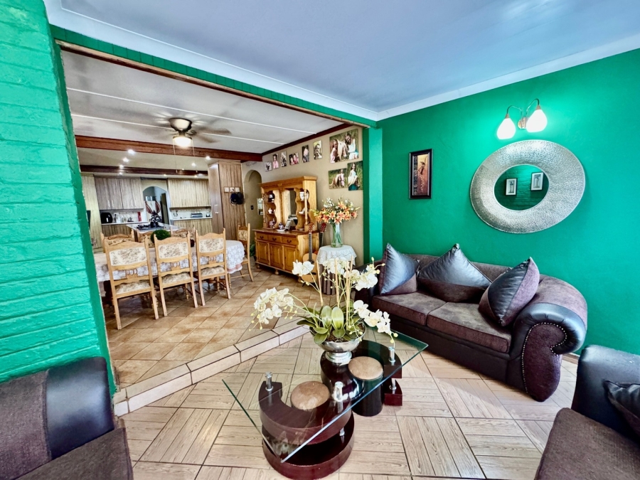 4 Bedroom Property for Sale in Die Bult North West